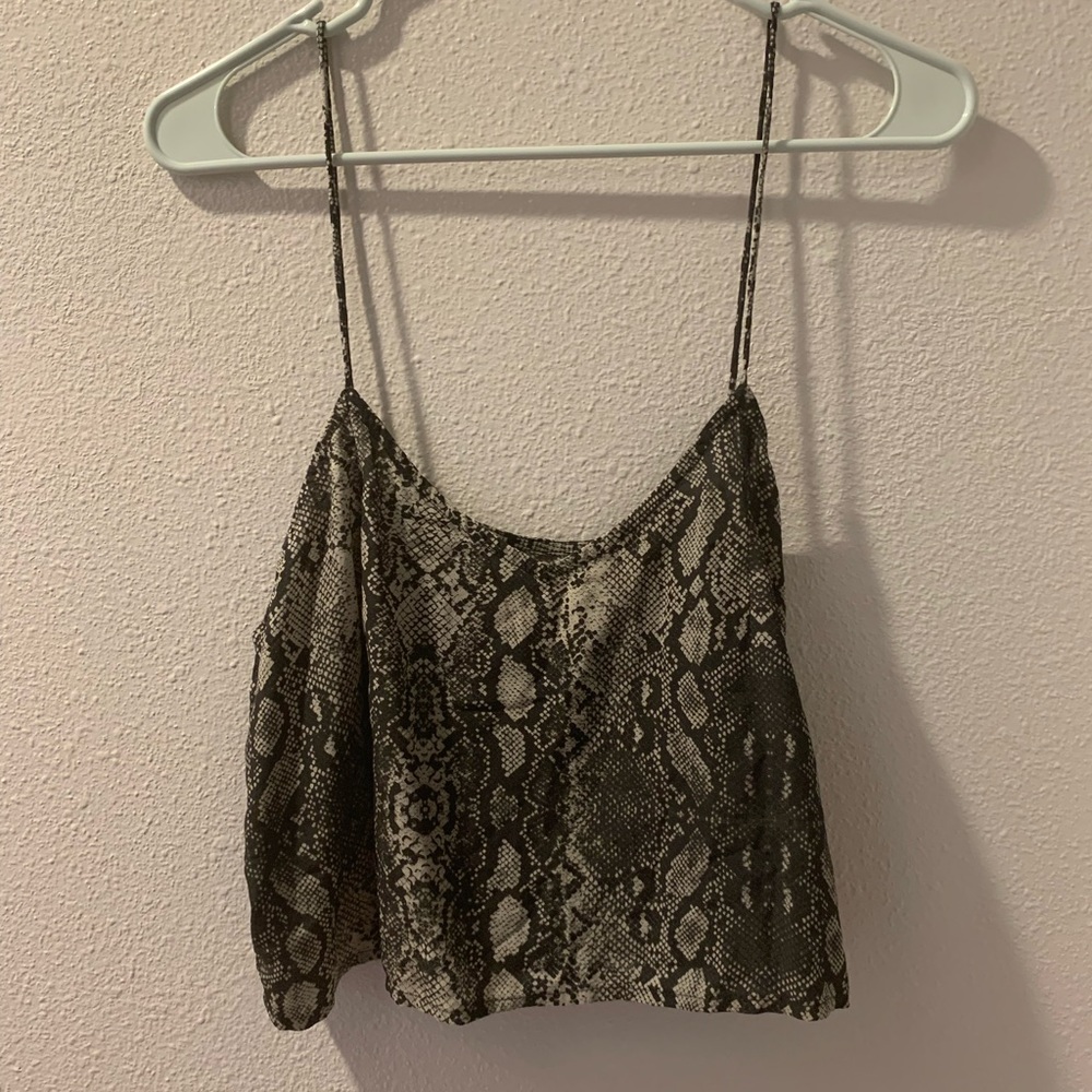 ❗️ SOLD ❗️Acacia Liv Top